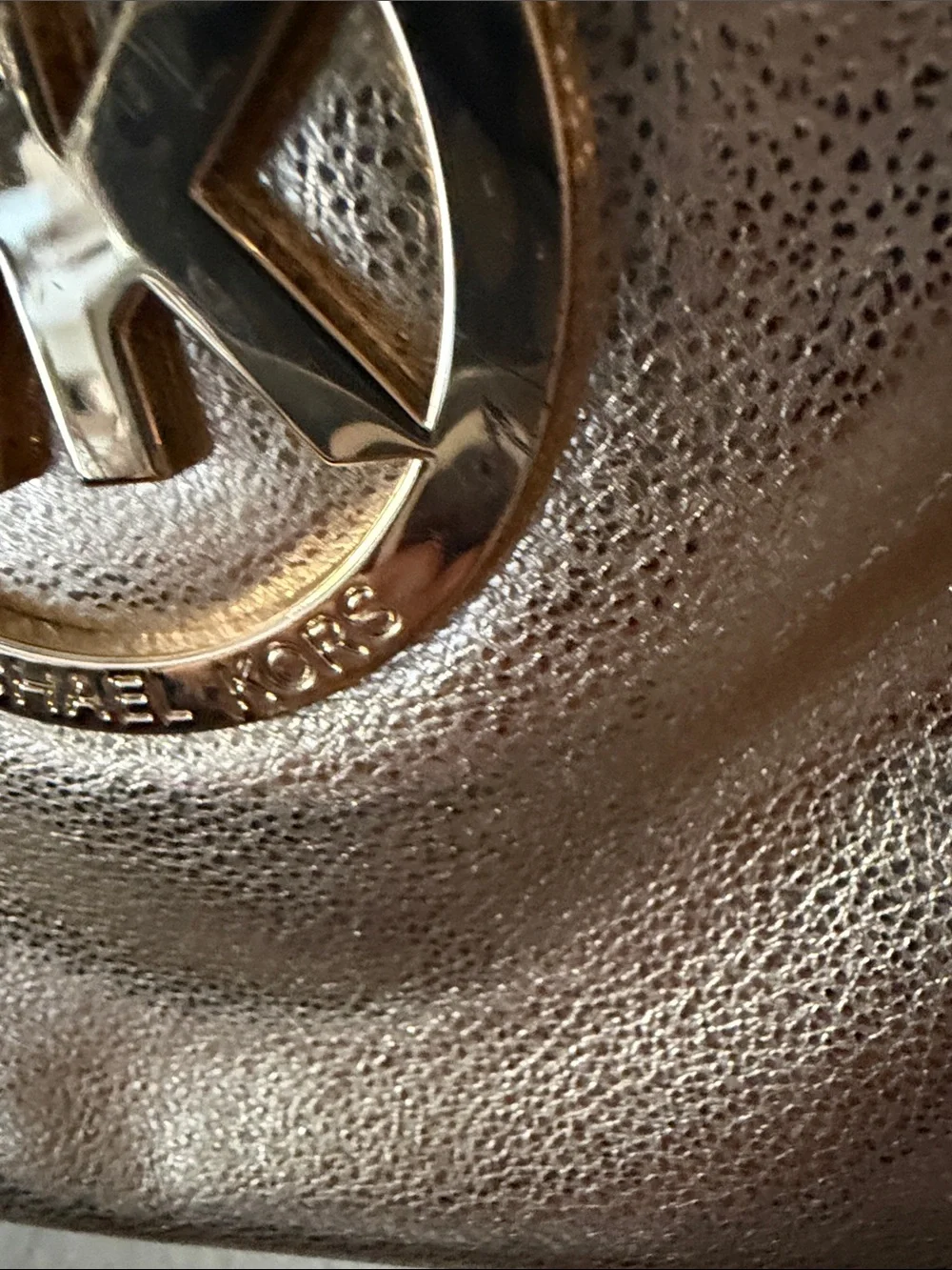 Michael Kors compact michael